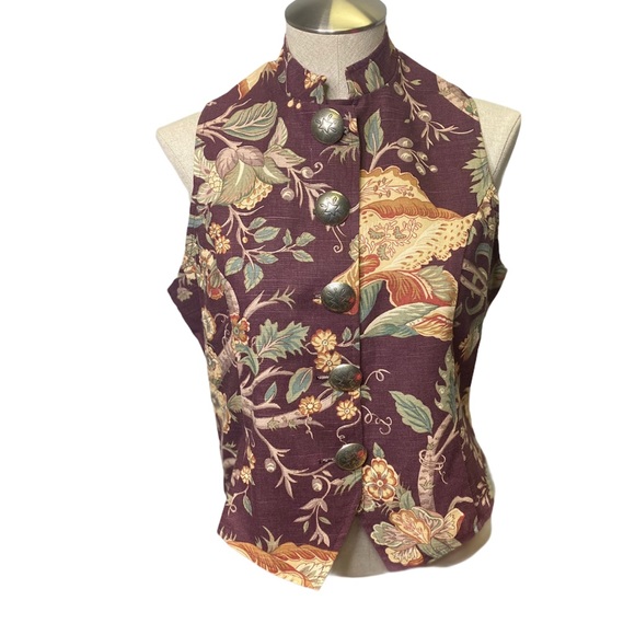 Tortilla Flats Jackets & Blazers - Vintage
Tortilla Flats Floral Button Vest Size M